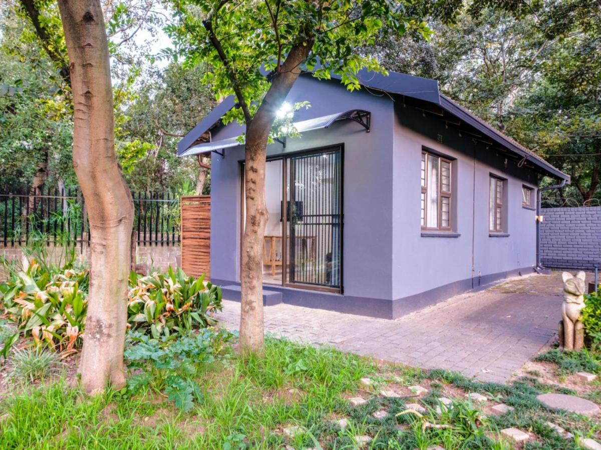 Hurlingham House Guest House โจฮันเนสเบิร์ก ภายนอก รูปภาพ