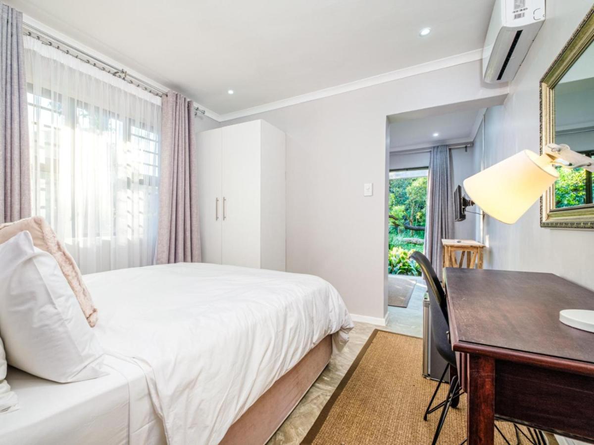 Hurlingham House Guest House โจฮันเนสเบิร์ก ภายนอก รูปภาพ