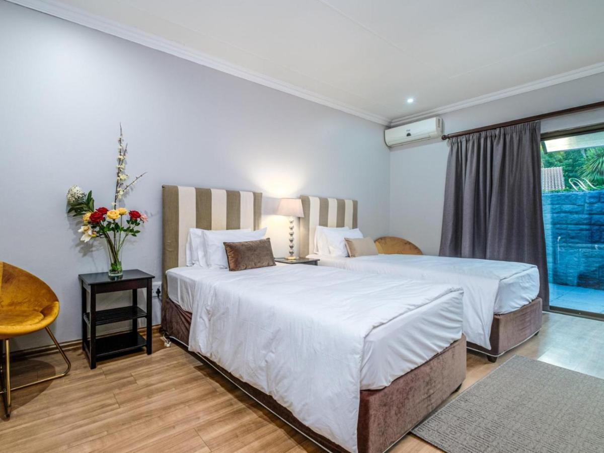 Hurlingham House Guest House โจฮันเนสเบิร์ก ภายนอก รูปภาพ
